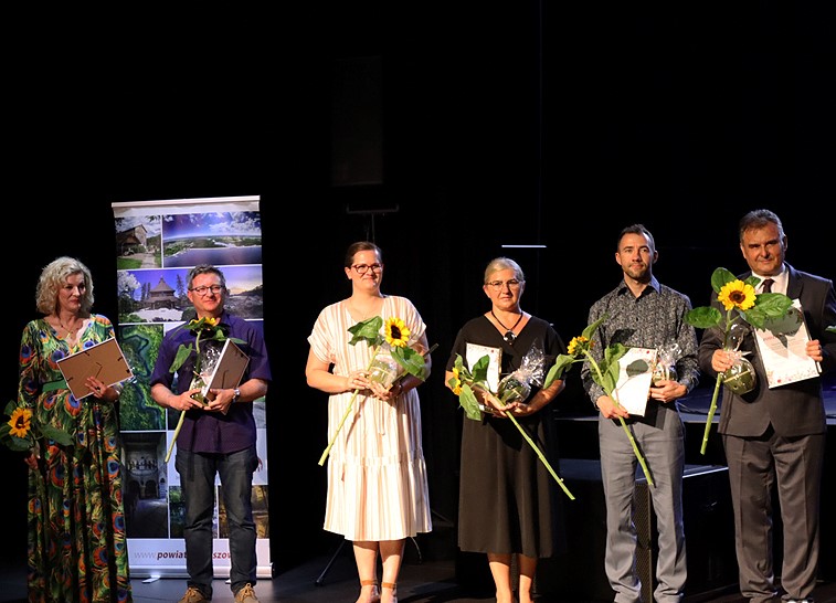 355153094_1159471448337947_681383213390609876_n