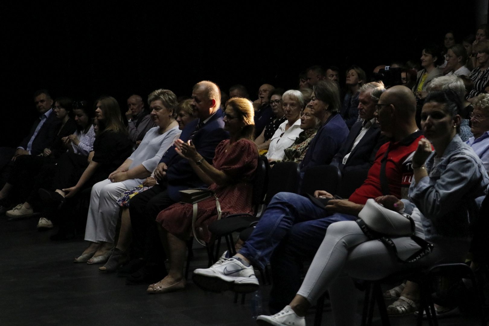 Na zdjęciu: uczestnicy drugiego dnia Dni Antoniańskich, kt&oacute;ry odbył się w&nbsp;poniedziałek, 12 czerwca 2023 roku w&nbsp;Powiatowym Centrum Animacji Społecznej w&nbsp;Tomaszowie Mazowieckim