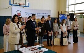 Podsumowanie konkurs&oacute;w powiatowych organizowanych  pod patronatem Starosty Tomaszowskiego
