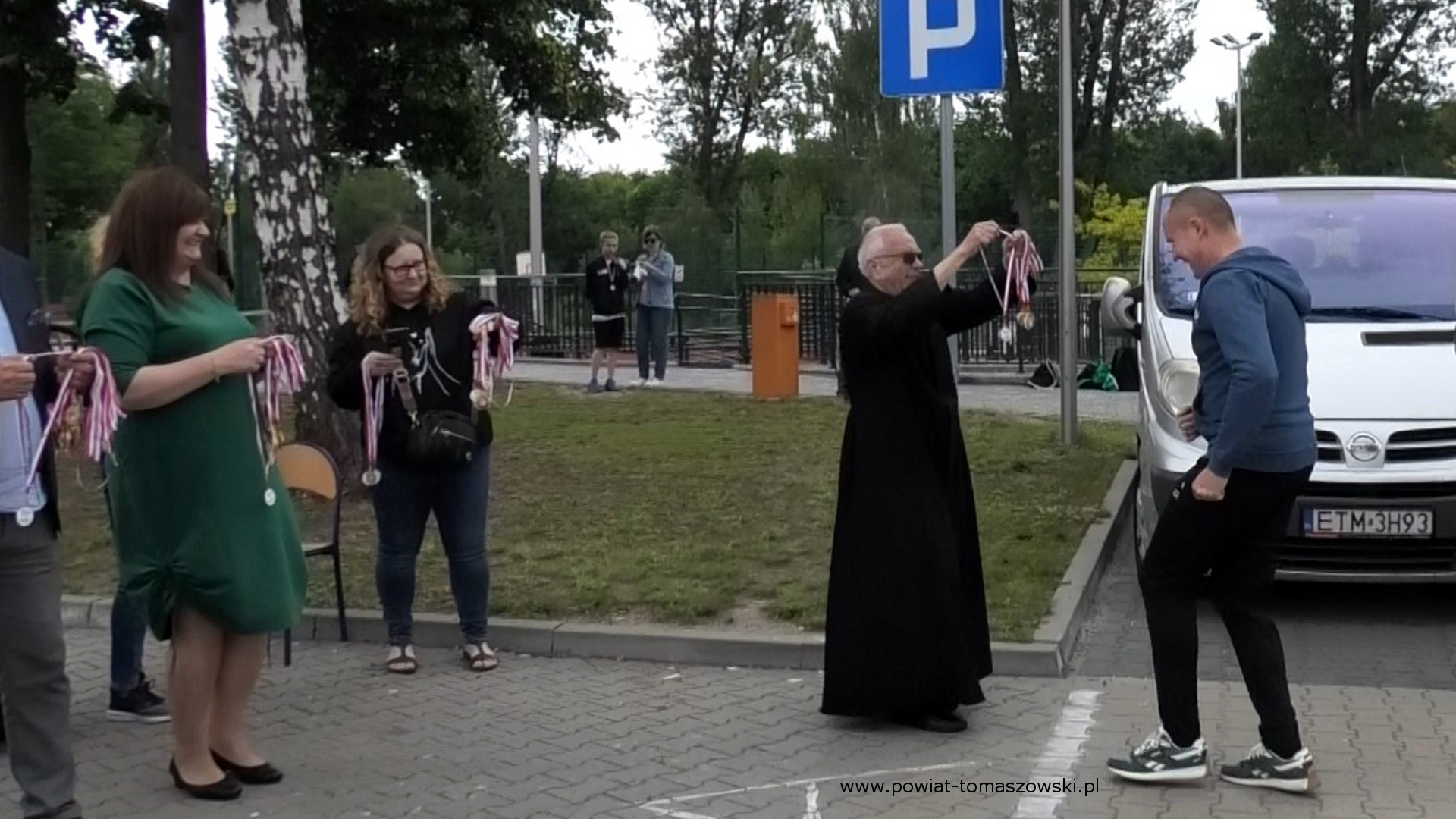 Na zdjęciu: uczestnicy Biegu Antoniańskiego, kt&oacute;ry odbył się w&nbsp;piątek, 13 czerwca 2025 roku, w&nbsp;Powiatowym Centrum Animacji Społecznej. 