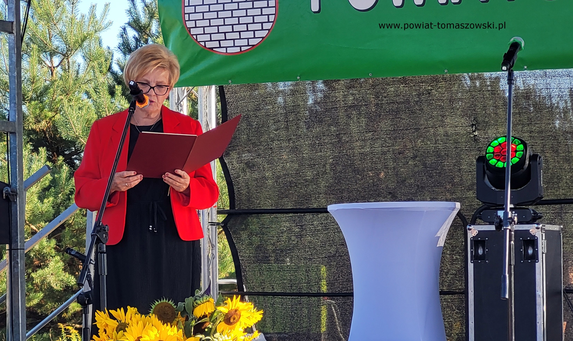 Na zdjęciu: uczestnicy XVIII Powiatowego Święta Ziemniaka, które odbyło się w sobotę, 20 września 2025 roku, w Brzustowie.