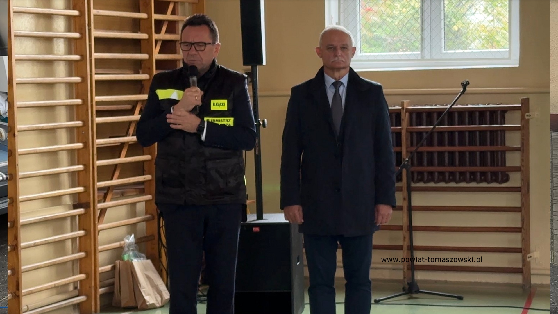 Na zdjęciu: uczestnicy IX edycji Dni Bezpieczeństwa Gminy Inowłódz, które odbyły się w poniedziałek, 6 października 2025 roku, w Szkole Podstawowej im. I. Mościckiego w Królowej Woli.