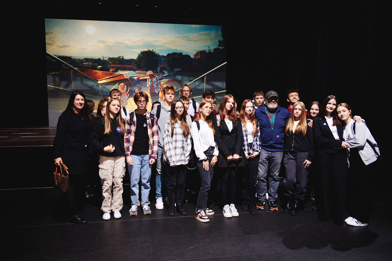 Na zdjęciu: uczestnicy spotkania z&nbsp;Janem Jakubem Kolskim, kt&oacute;re odbyło się w&nbsp;PCAS-ie