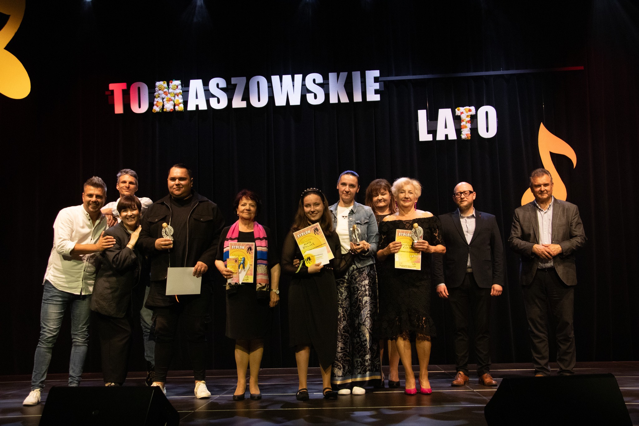 Na zdjęciu: uczestnicy konkursu „Tomaszowskie Lato”, który odbył się we wtorek, 4 czerwca 2024 roku, w Powiatowym Centrum Animacji Społecznej  w Tomaszowie Mazowieckim,