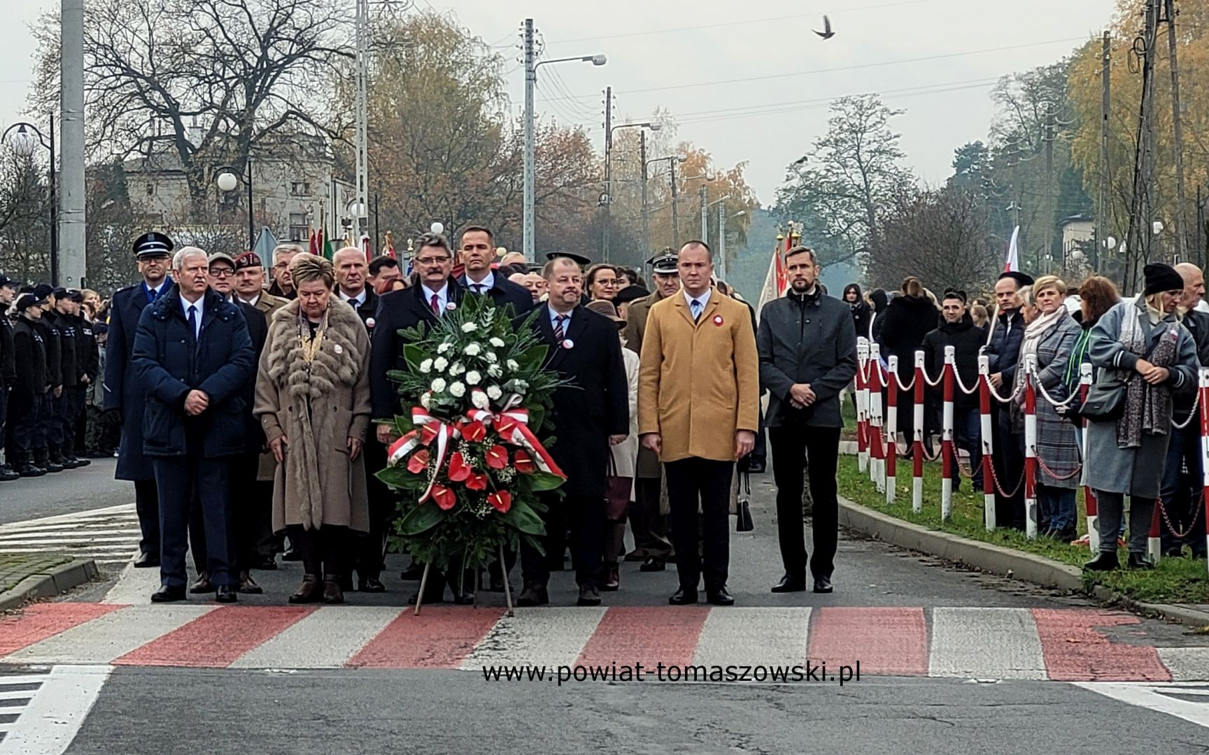  Na zdjęciu: uczestnicy uroczystości poświęconej 105. rocznicy odzyskania przez Polskę niepodległości, która odbędą się w sobotę, 11 listopada 2023 roku, przy pomniku „Poległym Legionistom Piłsudskiego”