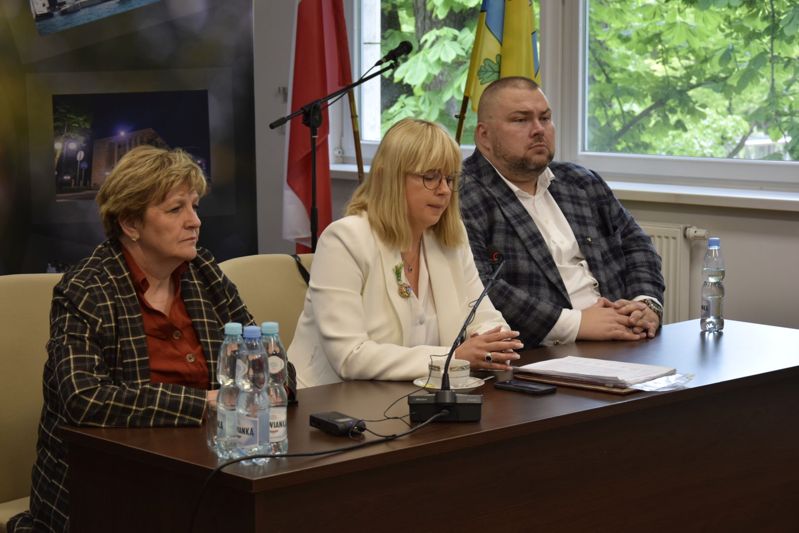 Na zdjęciu: uczestnicy spotkania z Wojewódzkim Lekarzem Weterynarii, które odbyło się 18 maja 2023 roku w sali konferencyjnej Starostwa Powiatowego w Tomaszowie Mazowieckim